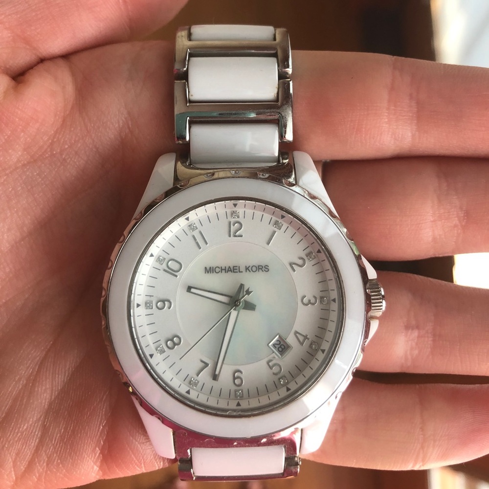 Michael Kors Watch- White/Silver - Picture 1 of 1